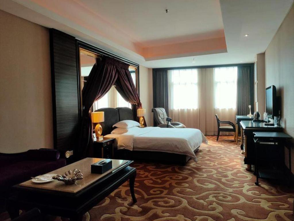 Dongguan Silver World Garden Hotel Экстерьер фото